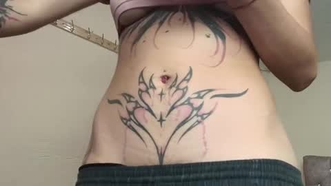 Snapshot of daphnepurple chatting on 01-29-25, 02:10 DAPHNE online show from 01-29-25, 02:10