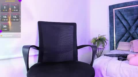 Daphne online show from 01-23-25, 01:51