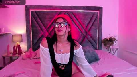 Daphne online show from 02-12-25, 12:01