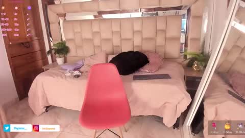 Daphne online show from 10-27-25, 11:58