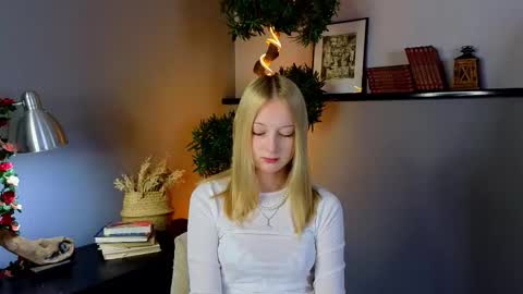 Snapshot of darceyheyd chatting on 11-02-25, 02:58 Kami online show from 11-02-25, 02:58