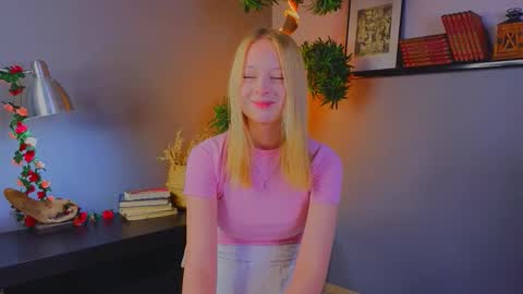 Snapshot of darceyheyd chatting on 11-08-25, 03:18 Kami online show from 11-08-25, 03:18