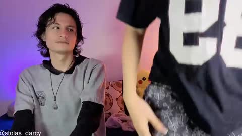 darcy_and_stolas online show from 05-14-26, 08:37