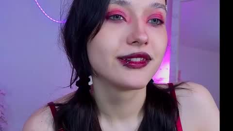 Snapshot of darcyblackwood chatting on 05-24-26, 01:43 Darcy online show from 05-24-26, 01:43