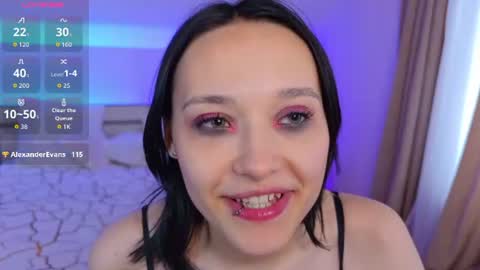 Snapshot of darcyblackwood chatting on 06-19-26, 01:43 Darcy online show from 06-19-26, 01:43