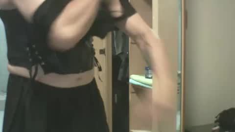 Snapshot of dare2do1 chatting on 03-27-26, 08:08 dare2do1 online show from 03-27-26, 08:08