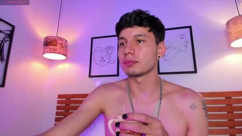Darek latin boy online show from 12-05-24, 02:09