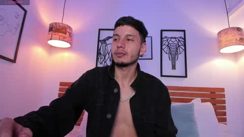 Darek latin boy online show from 01-15-25, 09:09