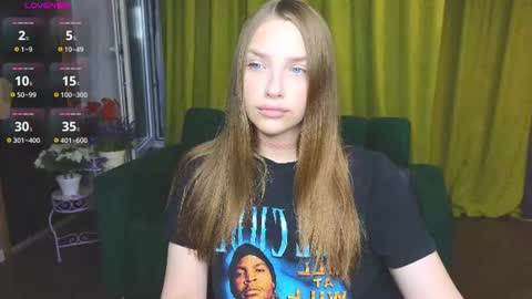 Snapshot of dariaangels chatting on 06-14-26, 05:37 dariaangels online show from 06-14-26, 05:37