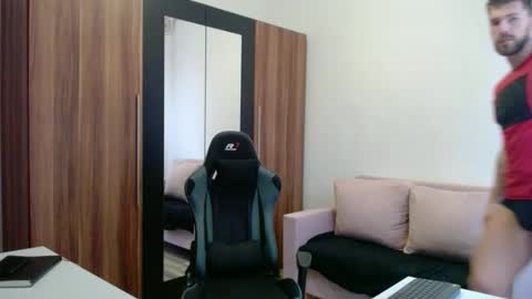 darius_94 online show from 03-16-26, 05:35