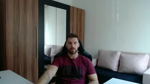 darius_94 online show from 05-26-26, 08:21