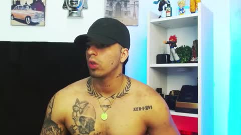 Snapshot of darius_phoenix chatting on 01-03-25, 05:31 Darius Phoenix online show from 01-03-25, 05:31