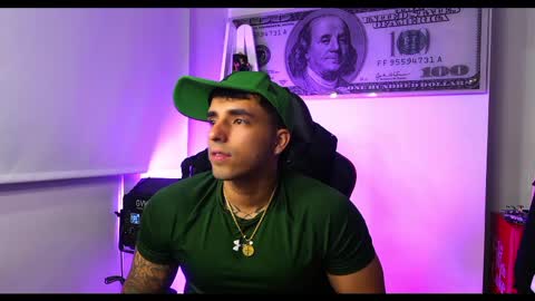 Snapshot of darius_phoenix chatting on 02-12-25, 07:55 Darius Phoenix online show from 02-12-25, 07:55