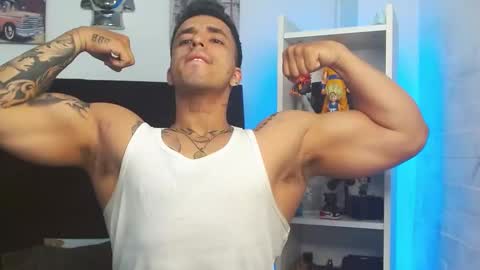 Snapshot of darius_phoenix chatting on 02-28-25, 03:15 Darius Phoenix online show from 02-28-25, 03:15