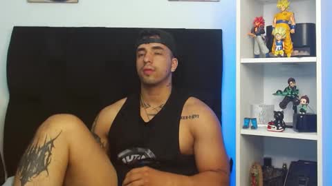 Snapshot of darius_phoenix chatting on 03-02-25, 10:56 Darius Phoenix online show from 03-02-25, 10:56