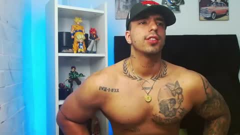 Snapshot of darius_phoenix chatting on 03-04-25, 09:51 Darius Phoenix online show from 03-04-25, 09:51