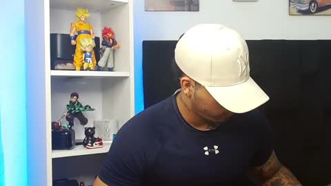 Snapshot of darius_phoenix chatting on 03-05-25, 05:40 Darius Phoenix online show from 03-05-25, 05:40