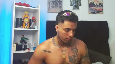 Snapshot of darius_phoenix chatting on 03-08-25, 04:56 Darius Phoenix online show from 03-08-25, 04:56