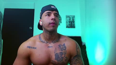 Snapshot of darius_phoenix chatting on 09-12-25, 10:43 Darius Phoenix online show from 09-12-25, 10:43