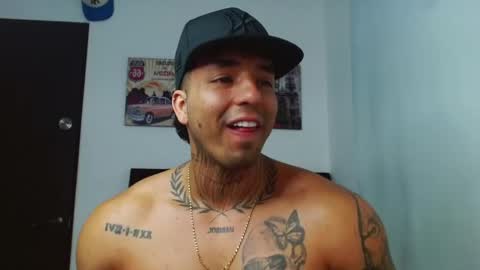 Snapshot of darius_phoenix chatting on 09-18-25, 09:28 Darius Phoenix online show from 09-18-25, 09:28