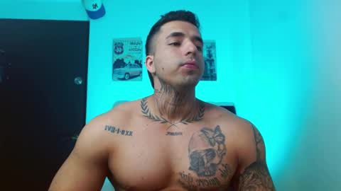 Snapshot of darius_phoenix chatting on 10-04-25, 11:03 Darius Phoenix online show from 10-04-25, 11:03