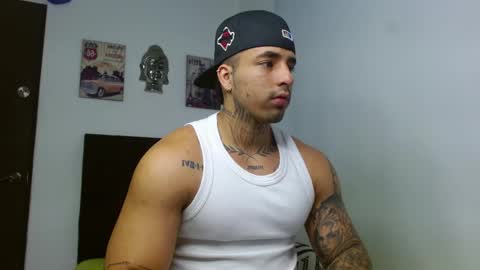 Snapshot of darius_phoenix chatting on 10-08-25, 09:34 Darius Phoenix online show from 10-08-25, 09:34