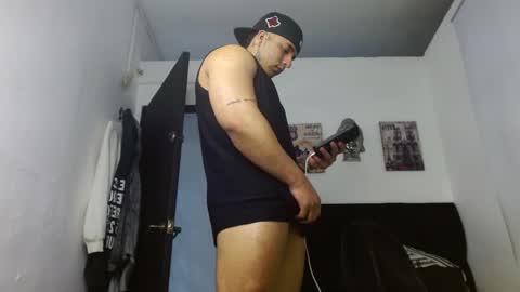 Snapshot of darius_phoenix chatting on 10-11-25, 10:30 Darius Phoenix online show from 10-11-25, 10:30