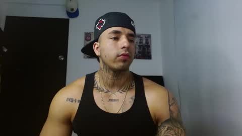 Snapshot of darius_phoenix chatting on 10-14-25, 09:48 Darius Phoenix online show from 10-14-25, 09:48