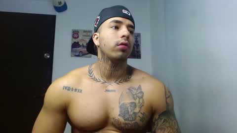 Snapshot of darius_phoenix chatting on 10-24-25, 07:21 Darius Phoenix online show from 10-24-25, 07:21