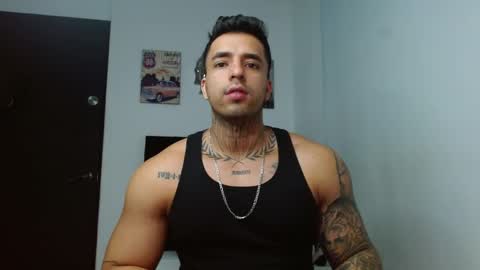 Snapshot of darius_phoenix chatting on 10-28-25, 09:50 Darius Phoenix online show from 10-28-25, 09:50