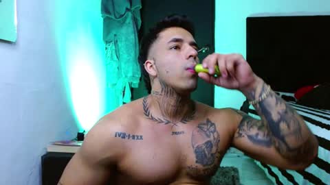 Snapshot of darius_phoenix chatting on 11-06-25, 07:26 Darius Phoenix online show from 11-06-25, 07:26