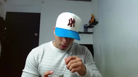 Snapshot of darius_phoenix chatting on 12-01-25, 10:15 Darius Phoenix online show from 12-01-25, 10:15