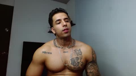 Snapshot of darius_phoenix chatting on 12-16-25, 08:14 Darius Phoenix online show from 12-16-25, 08:14