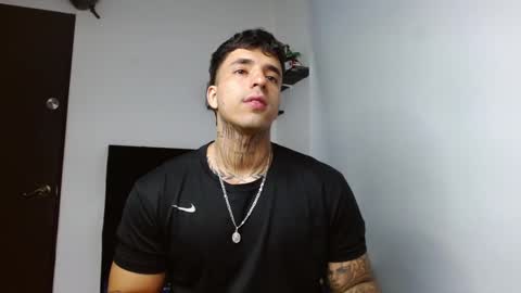 Snapshot of darius_phoenix chatting on 02-04-26, 08:36 Darius Phoenix online show from 02-04-26, 08:36