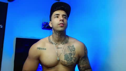 Snapshot of darius_phoenix chatting on 02-11-26, 08:25 Darius Phoenix online show from 02-11-26, 08:25