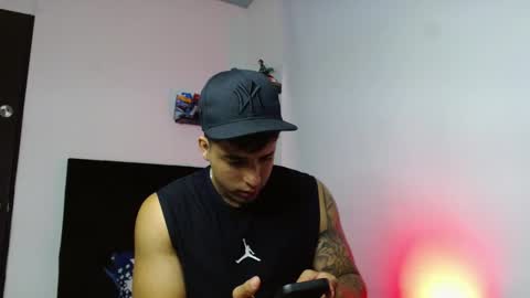 Snapshot of darius_phoenix chatting on 02-13-26, 08:05 Darius Phoenix online show from 02-13-26, 08:05