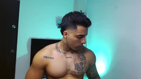 Snapshot of darius_phoenix chatting on 02-28-26, 10:00 Darius Phoenix online show from 02-28-26, 10:00