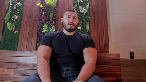 Snapshot of darius_wolfe chatting on 04-24-26, 11:23 Darius online show from 04-24-26, 11:23