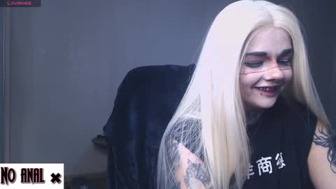 Snapshot of dark__elf chatting on 12-10-24, 10:16 Anessa online show from 12-10-24, 10:16