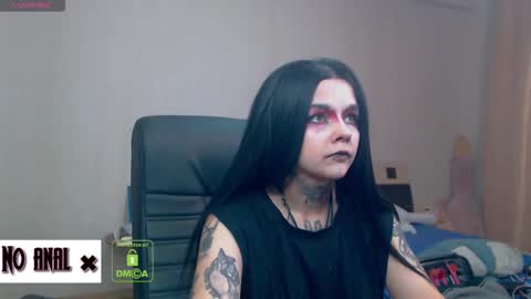 Snapshot of dark__elf chatting on 11-13-25, 10:41 Anessa online show from 11-13-25, 10:41