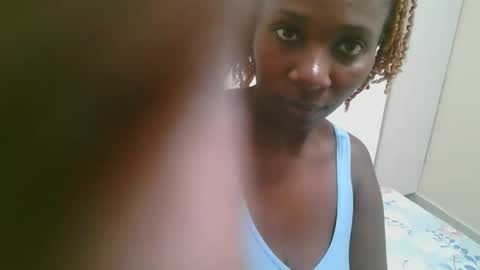 Snapshot of dark_chocoloate chatting on 03-20-26, 02:05 coco online show from 03-20-26, 02:05