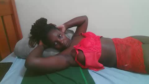 Snapshot of dark_chocoloate chatting on 04-05-26, 08:50 coco online show from 04-05-26, 08:50