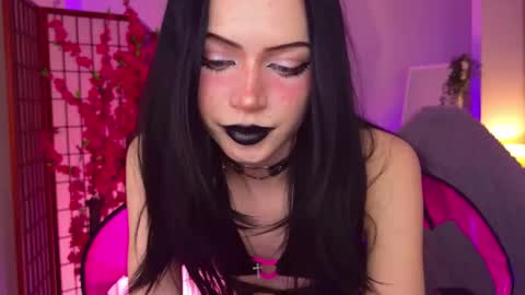 Snapshot of dark_diva chatting on 02-17-26, 09:21 Diva online show from 02-17-26, 09:21