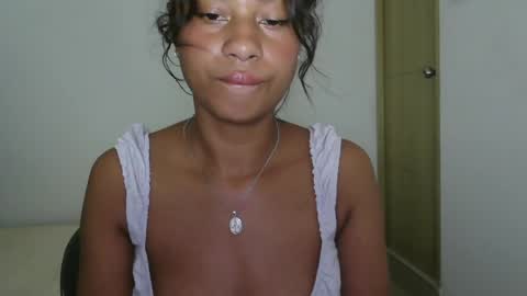 Snapshot of dark_enchantress_ chatting on 04-08-26, 11:05 Sofia online show from 04-08-26, 11:05