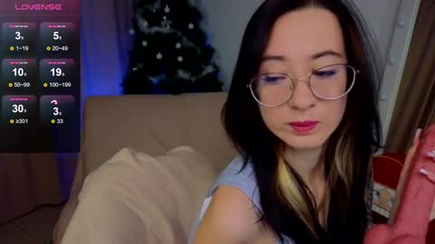 Snapshot of dark_lola_ chatting on 12-22-24, 09:44 Lola online show from 12-22-24, 09:44