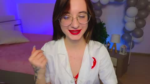 Snapshot of dark_lola_ chatting on 01-27-25, 10:38 Lola online show from 01-27-25, 10:38