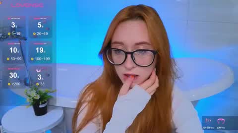 Snapshot of dark_lola_ chatting on 09-16-25, 02:12 Lola online show from 09-16-25, 02:12