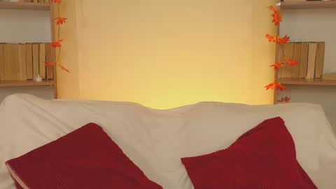 Snapshot of dark_lola_ chatting on 10-13-25, 02:11 Lola online show from 10-13-25, 02:11