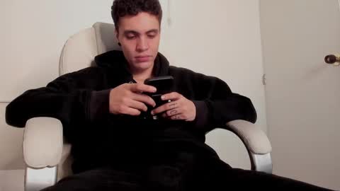 Snapshot of dark_sun333 chatting on 09-17-25, 11:17 dark_sun333 online show from 09-17-25, 11:17