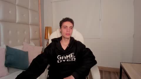 Snapshot of dark_sun333 chatting on 10-02-25, 09:44 dark_sun333 online show from 10-02-25, 09:44